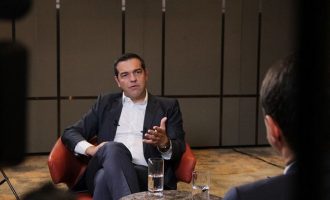 Τσίπρας: Μεθοδεύουν παραγραφή στη Novartis μη ψηφίζοντας την ερμηνευτική δήλωση για ευθύνη υπουργών