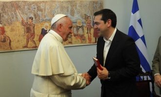 Με Πάπα και τη μισή ιταλική κυβέρνηση ο Τσίπρας στη Ρώμη (βίντεο)