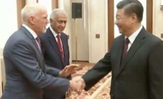 Ο ΓΑΠ ως πρόεδρος της Σοσιαλιστικής Διεθνούς συναντήθηκε με τον Πρόεδρο της Κίνας