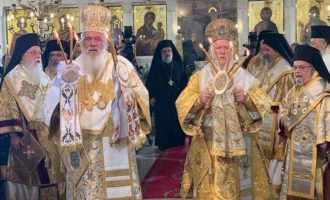 Ο Οικ. Πατριάρχης εξέφρασε την ικανοποίησή του για την αναγνώριση του Αυτοκεφάλου της Ουκρανίας από την Ελλάδα