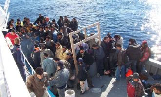 Έρχονται στον Πειραιά 570 αιτούντες άσυλο από τη Μόρια