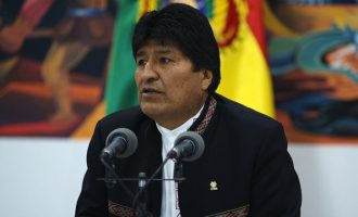 Έκκληση Μοράλες να σταματήσει η «γενοκτονία» στη Βολιβία