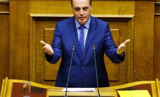 Βελόπουλος: Ο Μητσοτάκης έχει αριστεροφοβία – Κατάργηση συνδικαλισμού σε Αστυνομία-Στρατό