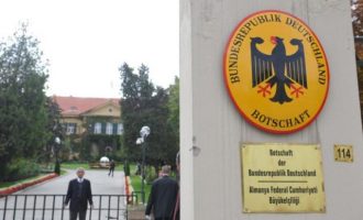 Τουρκία: Συνελήφθη για κατασκοπεία ο Τούρκος δικηγόρος της Γερμανικής Πρεσβείας