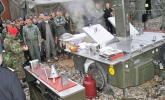 Στην Αλβανία τρία κινητά μαγειρεία του ελληνικού στρατού για συσσίτιο στους σεισμόπληκτους