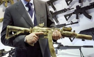Οι Ρώσοι πουλάνε ετησίως 2 δισ. οπλικά συστήματα στη Μέση Ανατολή