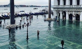 Πάλι βυθίστηκε η Βενετία – Ακραία καιρικά φαινόμενα στη βόρεια Ιταλία