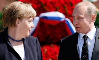 Μέρκελ και Πούτιν μίλησαν στο τηλέφωνο για Λιβύη και  Nord Stream 2