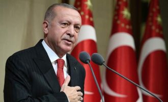 Αρέφ Άλι Νάγιεντ: Ο Ερντογάν θέλει να ανακτήσει όλες τις οθωμανικές κτήσεις πριν τον Α΄ Παγκόσμιο Πόλεμο