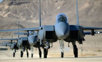 Ο Στόλτενμπεργκ θέλει οι χώρες του ΝΑΤΟ να δώσουν μαχητικά αεροσκάφη στην Ουκρανία