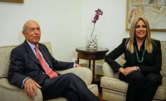 Η Φώφη ζήτησε συμβουλές από τον πρωθυπουργό των Ιμίων για τα ελληνοτουρκικά