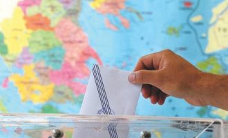 Ο νέος εκλογικός χάρτης της χώρας μετά την απογραφή – Ποιες περιφέρειες χάνουν και ποιες κερδίζουν «βουλευτές»