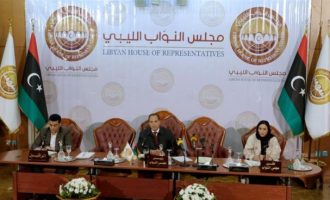 Η Βουλή της Λιβύης ψήφισε την παραπομπή του Σαράτζ της Τρίπολης για «εσχάτη προδοσία»