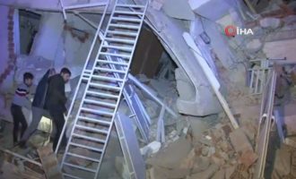 31 νεκροί και 1.547 τραυματίες από τον σεισμό στην Τουρκία