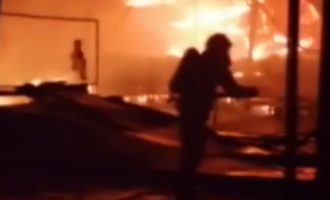 Κούρδοι «αντάρτες πόλης» έκαψαν εργοστάσιο «φασίστα του AKP» στην Άγκυρα