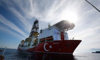 Τούρκος υπ. Ενέργειας: Το γεωτρύπανο «Φατίχ» πάει στη Μαύρη Θάλασσα