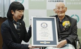 Ιάπωνας ο γηραιότερος άνθρωπος στον κόσμο – Αποκαλύπτει το μυστικό της ζωής