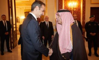 Οι Σαουδάραβες υποσχέθηκαν επενδύσεις στην Ελλάδα – Μητσοτάκης: «Στρατηγική η σχέση μας»