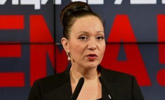 Η Βουλή στα Σκόπια απέπεμψε την υπηρεσιακή υπουργό που παραβίασε τις «Πρέσπες»
