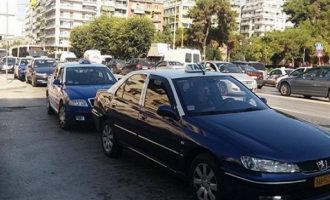 Θεσσαλονίκη: Ψάχνουν τους ταξιτζήδες που μετέφεραν την 38χρονη με κοροναϊό