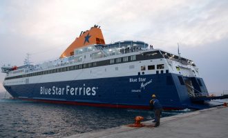 Κοροναϊός: Σε καραντίνα στη Λήμνο το «Blue Star Μύκονος» με 418 επιβαίνοντες λόγω ύποπτου κρούσματος