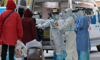 Δυσοίωνες προβλέψεις από ΠΟΥ: Καμιά χώρα δεν μπορεί να πολεμήσει μόνη της τον κοροναϊό -Εμβόλιο σε 18 μήνες