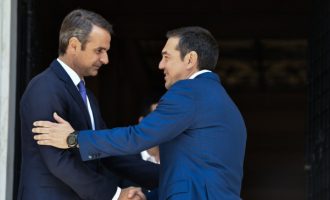 FAZ: Ο Μητσοτάκης έχει μία σχεδόν πλήρη υποστήριξη της αντιπολίτευσης