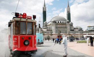 Κορωνοϊός: Η Τουρκία έχει βάλει σε καραντίνα νέους κάτω των 20 ετών και ηλικιωμένους