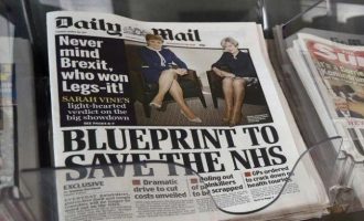 Η Daily Mail μειώνει τους μισθούς των στελεχών της λόγω κορωνοϊού