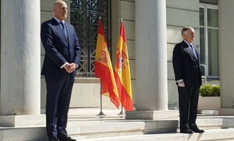 Υπουργείο Εξωτερικών: Συμβολική τελετή συμπαράστασης στον ισπανικό λαό