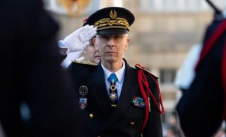 Προκαλεί ο Γάλλος Αρχηγός Αστυνομίας: «Φταίνε οι ίδιοι που βρίσκονται σε ΜΕΘ»