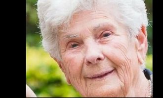 90χρονη αρνήθηκε τον αναπνευστήρα για να σωθούν νεότεροι από τον κοροναϊό