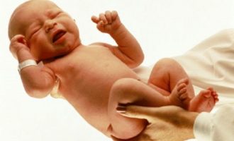Ανατροπές και στην εξωσωματική γονιμοποίηση έφερε ο κορονοϊός – Αλλαγή στα όρια ηλικίας