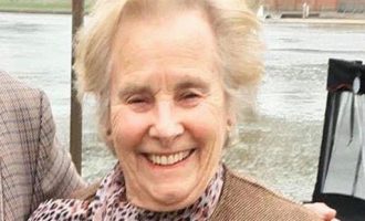 84χρονη νοσηλεύτρια πέθανε από κορωνοϊό στη Βρετανία
