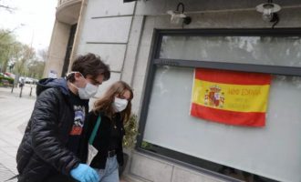 Παρατείνεται η κατάσταση έκτακτης ανάγκης στην Ισπανία για ένα μήνα