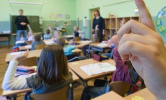 Κορωνοϊός: Ανοίγουν τα σχολεία στη Γερμανία – «Δεν είμαστε πειραματόζωα» λένε μαθητές
