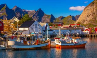 Νορβηγία: Σύσταση στους πολίτες της να μην κάνουν διακοπές σε άλλη χώρα