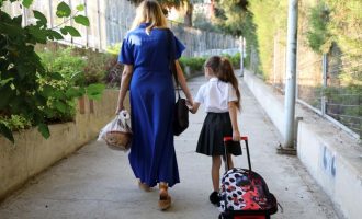 Υπουργείο Εργασίας: Ποιοι γονείς θα δικαιούνται άδεια ειδικού σκοπού μετά την έναρξη των σχολείων