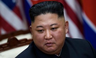 Κιμ Γιονγκ Ουν: Η απειλή των ΗΠΑ παραμένει «εντελώς αμετάβλητη» – Χρησιμοποιούν πονηρές μεθόδους και λέξεις