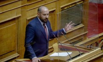 Τζανακόπουλος: Πολιτική επιλογή να γίνει το χατίρι του Σαμαρά