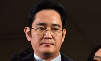 Ένταλμα σύλληψης για τον πάμπλουτο αντιπρόεδρο της Samsung Τζέι Λι