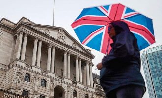 Η βαθύτερη ύφεση εδώ και 41 χρόνια στη Βρετανία
