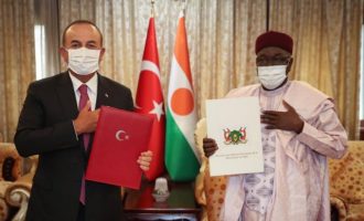 Η Τουρκία καταλαμβάνει τη «γαλλική Αφρική» – Στρατιωτική συμφωνία με Νίγηρα και Τσαντ