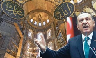 Αμερικανοί βουλευτές θέλουν τον Ερντογάν υπόλογο για την Αγία Σοφία – «Είναι κληρονομιά της κατάκτησης» απαντά ο παλαβός