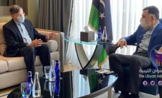 Ο Τουρκολίβυος Σαράτζ συνάντησε τον Αμερικανό Πρεσβευτή στην Τουρκία και μίλησαν για τα πετρέλαια της Λιβύης