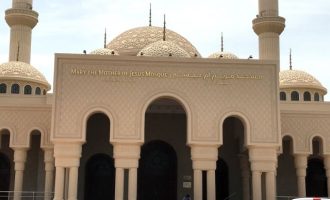 Το μεγαλύτερο τζαμί στα Αραβικά Εμιράτα μετονομάστηκε σε «Μαρίας, μητέρας του Ιησού»