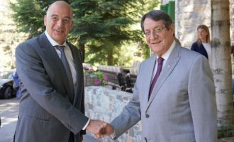 Αναστασιάδης-Δένδιας συζήτησαν την κοινή γραμμή Κύπρου-Ελλάδας