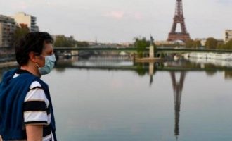 Μάσκα παρά τον καύσωνα στη Γαλλία – «Κρατάμε γερά» λέει ο υπουργός Υγείας