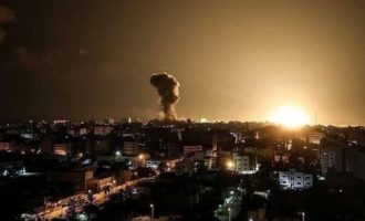 Το Ισραήλ σφυροκοπά τους ισλαμιστές της Χαμάς στη Γάζα
