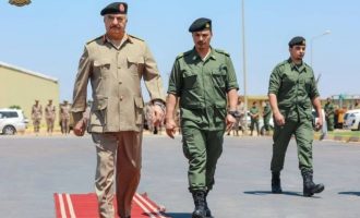 Λιβύη: Ο Χαφτάρ ορκίστηκε να διώξει τους Τούρκους από τη χώρα